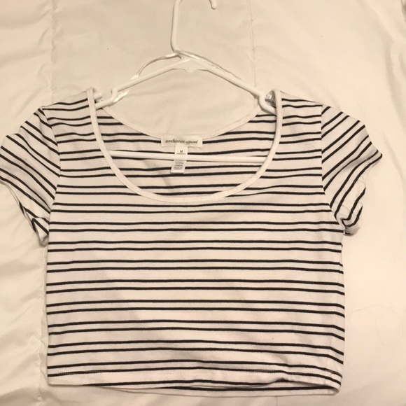 Tops - Crop top